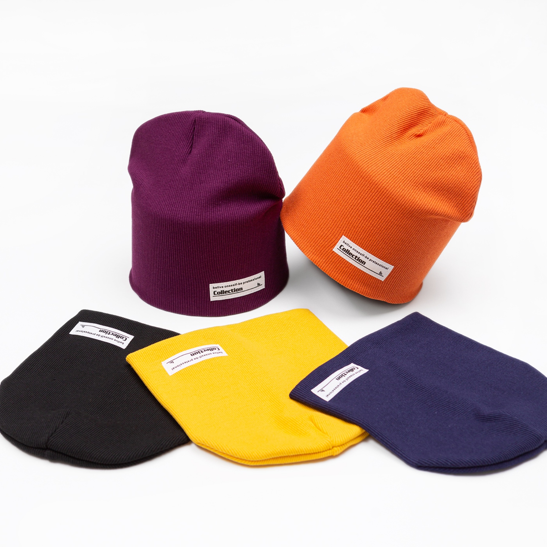 Шапка трикотажна подвійна з нашивкою "Collection" р 52-54 код 4040